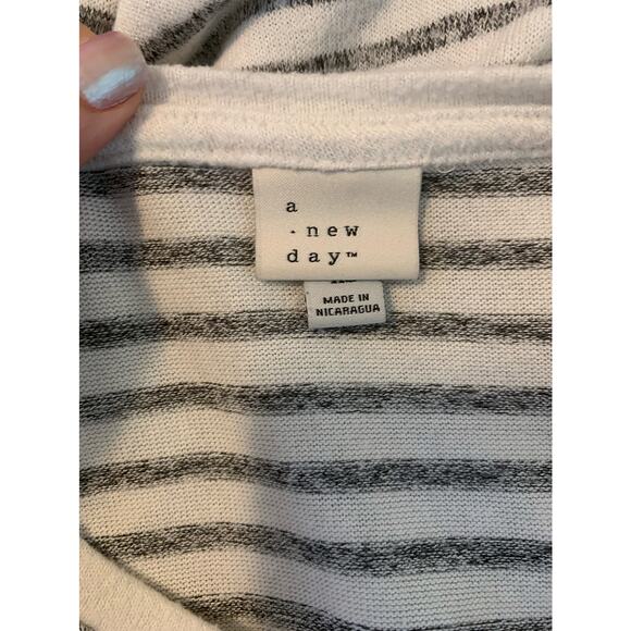 A new day white gray striped long sleeves crew neck top size XS - Picture 3 of 10